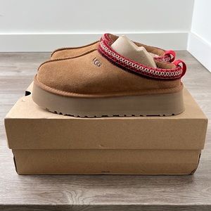 UGG Tazz Suede Platform Slippers Size 8